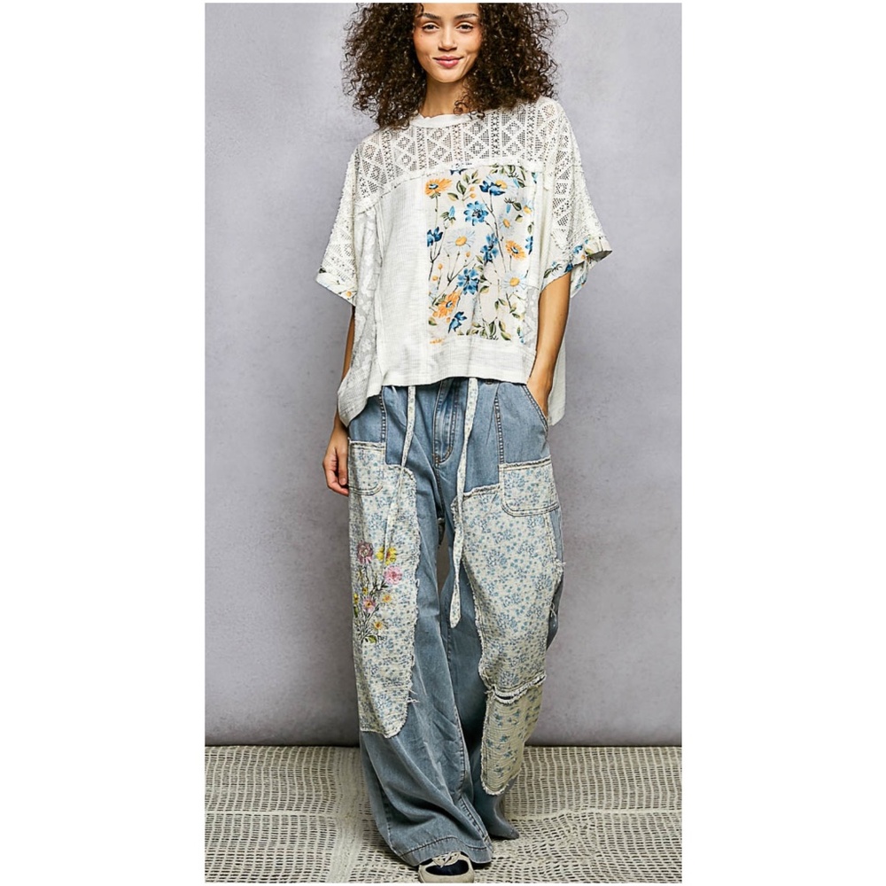 POL Floral Print Semi Sheer Short Sleeve Loose Fit Top - Picture 2 of 6